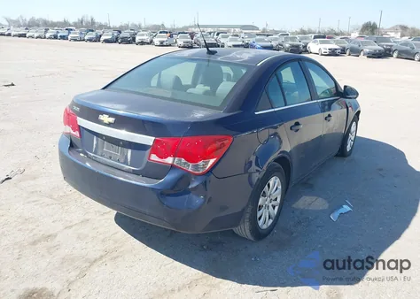 2011 Chevrolet Cruze Ls z USA, uszkodzony, nr VIN 1G1PC5SH8B7144923